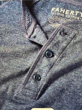 Navy Blue Long Sleeve Crewneck Top feherty Henley cloud cotton